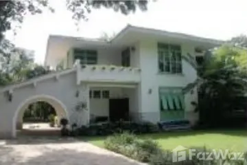 2 Bedroom House for rent in Thung Maha Mek, Bangkok near MRT Lumpini