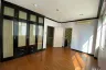 4 Bedroom Townhouse for rent in Baan Klangkrung Thonglor, Khlong Tan Nuea, Bangkok near BTS Thong Lo