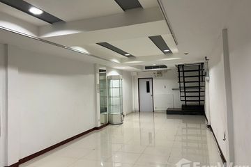 Townhouse for rent in Khlong Tan Nuea, Bangkok near BTS Phrom Phong