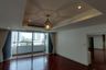 3 Bedroom Condo for rent in Oriental Towers, Khlong Tan Nuea, Bangkok near BTS Thong Lo