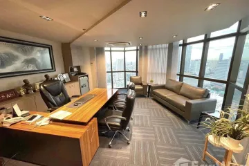 Office for rent in Nusa State Tower Condominium, Silom, Bangkok near BTS Surasak