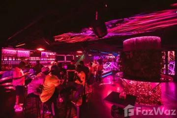 Commercial for rent in Park Ploenchit, Khlong Toei Nuea, Bangkok near BTS Ploen Chit