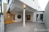 3 Bedroom Townhouse for rent in Phra Khanong Nuea, Bangkok