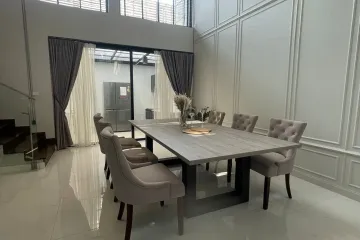 4 Bedroom Townhouse for rent in Bang Na, Bangkok