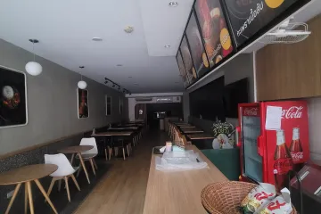 Commercial for rent in BB Building, Khlong Toei Nuea, Bangkok near MRT Phetchaburi
