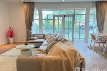 5 Bedroom House for rent in City Plus Ekkamai 10, Khlong Tan Nuea, Bangkok