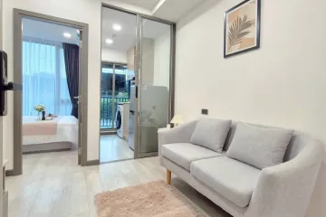 1 Bedroom Condo for rent in Chom Phon, Bangkok near MRT Lat Phrao