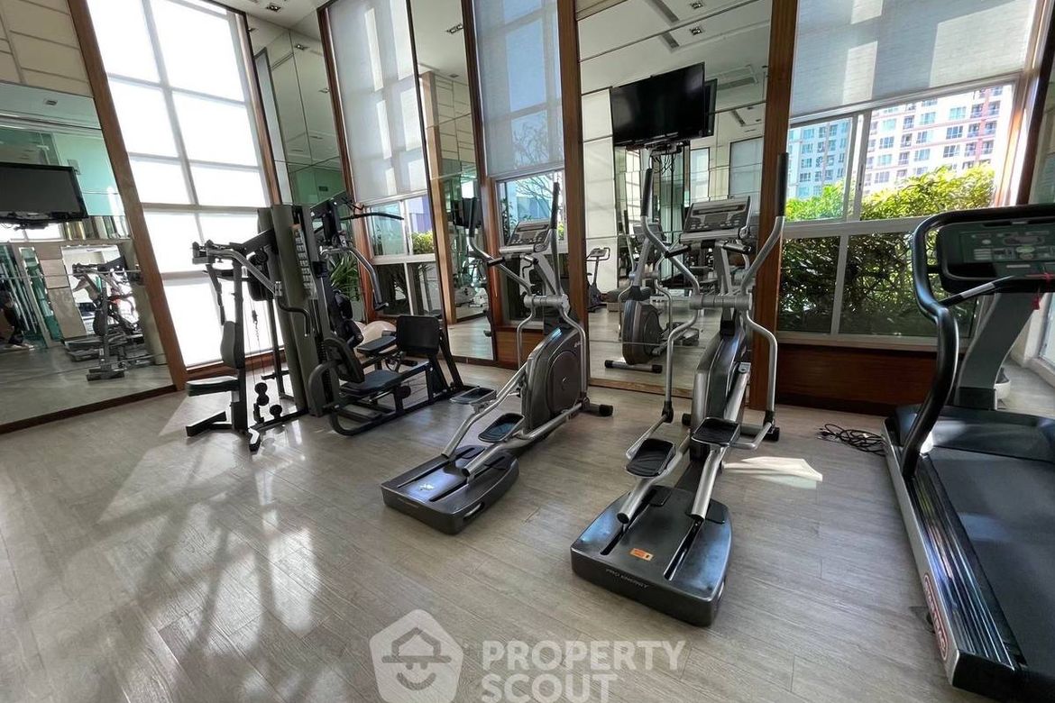 Watthana, Bangkok - Photo 3