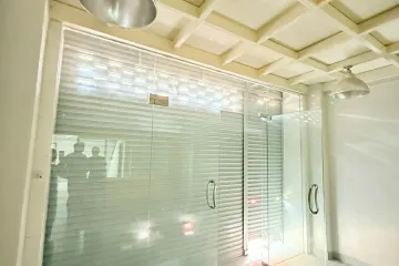 3 Bedroom Commercial for rent in Bang Khlo, Bangkok