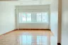 3 Bedroom Commercial for rent in Bang Khlo, Bangkok