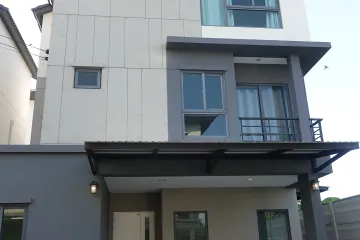 4 Bedroom House for Sale or Rent in Baan Klang Muang Rama 9 - Onnut, Prawet, Bangkok near Airport Rail Link Ban Thap Chang