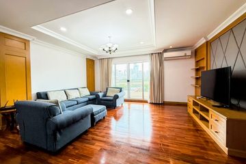 3 Bedroom Condo for rent in Khlong Tan Nuea, Bangkok