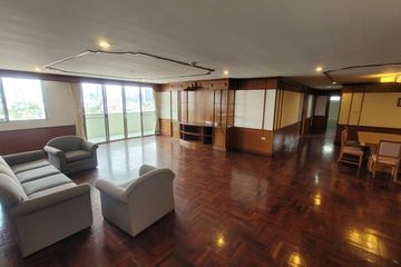 3 Bedroom Condo for rent in Khlong Tan Nuea, Bangkok