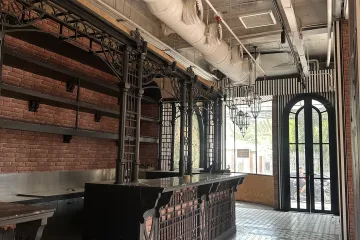 Commercial for rent in Khlong Tan Nuea, Bangkok