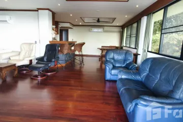3 Bedroom Condo for sale in Garden Cliff, Na Kluea, Chonburi