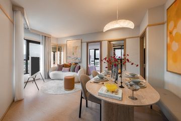 2 Bedroom Condo for sale in Huai Khwang, Bangkok near MRT Phra Ram 9