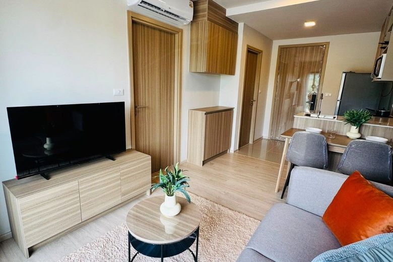 1 Bedroom Condo