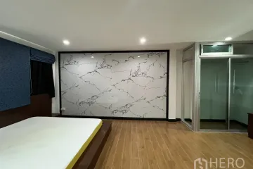 3 Bedroom Townhouse for rent in Khlong Tan, Bangkok near BTS Thong Lo