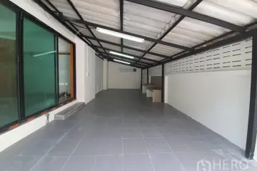 Office for rent in Phlapphla, Bangkok