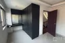 3 Bedroom Townhouse for rent in Leo Classic Place, Khlong Tan Nuea, Bangkok
