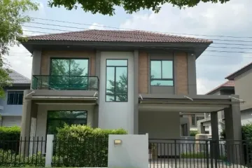 3 Bedroom House for sale in Saphan Sung, Bangkok