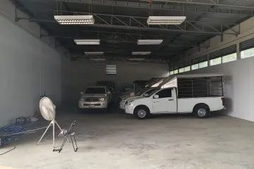 Warehouse / Factory for rent in O Ngoen, Bangkok