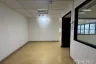 Office for rent in Khlong Tan Nuea, Bangkok near BTS Ekkamai