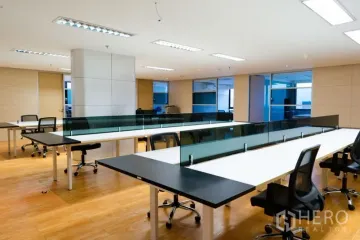 Office for rent in Khlong Tan Nuea, Bangkok