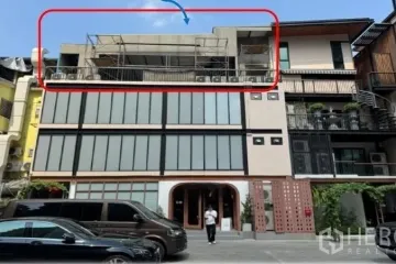 Commercial for rent in Lumpini, Bangkok near BTS Ploen Chit