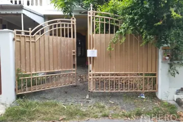 5 Bedroom Commercial for rent in Khlong Tan Nuea, Bangkok