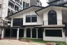3 Bedroom Commercial for rent in Khlong Tan Nuea, Bangkok