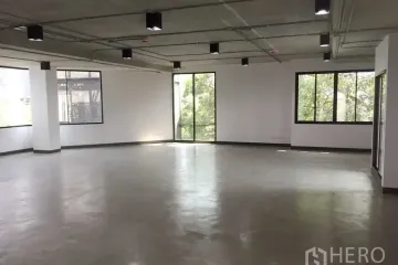 Office for rent in Khlong Tan Nuea, Bangkok near BTS Thong Lo