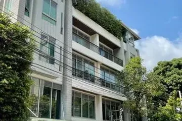 Office for rent in Khlong Tan Nuea, Bangkok