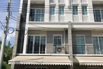 3 Bedroom Commercial for rent in Bang Na, Bangkok