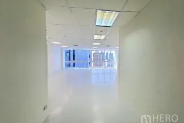 Warehouse / Factory for rent in Khlong Tan Nuea, Bangkok