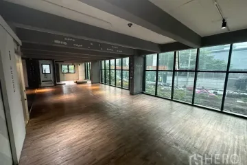 Warehouse / Factory for rent in Silom, Bangkok near BTS Chong Nonsi