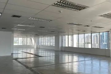 Warehouse / Factory for rent in Lumpini, Bangkok near BTS Ploen Chit