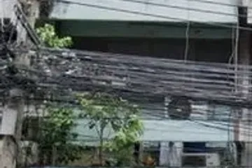 Warehouse / Factory for sale in Khlong Tan Nuea, Bangkok