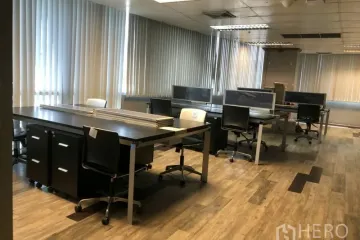 Warehouse / Factory for rent in Phra Khanong, Bangkok near BTS Ekkamai