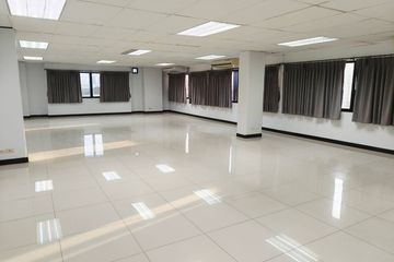 Office for rent in PAV Building, Sam Sen Nok, Bangkok near MRT Phawana