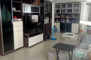 2 Bedroom Condo for sale in Khlong Toei Nuea, Bangkok near MRT Phetchaburi