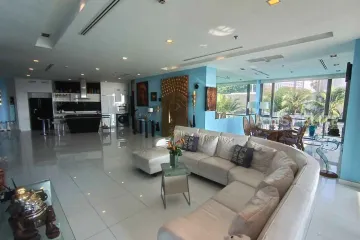 3 Bedroom Condo for sale in Na Kluea, Chonburi