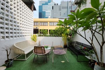 Townhouse for rent in Silom, Bangkok near MRT Silom