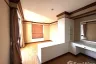 3 Bedroom Condo for rent in Somkid Gardens, Lumpini, Bangkok near BTS Chit Lom