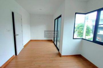 3 Bedroom Townhouse for sale in Baan Lapawan 23, Lam Pho, Nonthaburi