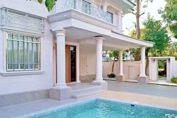 4 Bedroom House for sale in Na Kluea, Chonburi