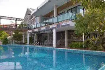 Hotel / Resort for rent in Na Kluea, Chonburi