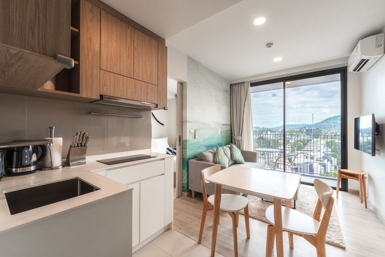 2 Bedroom Condo For Rent