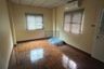 3 Bedroom House for sale in Bang Khun Si, Bangkok near MRT Fai Chai