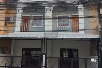 2 Bedroom Townhouse for sale in Lat Phrao, Bangkok